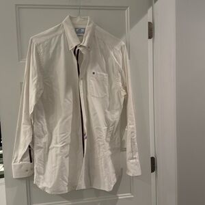Southern Tide white button down with maroon piping. Size Medium classic fit
